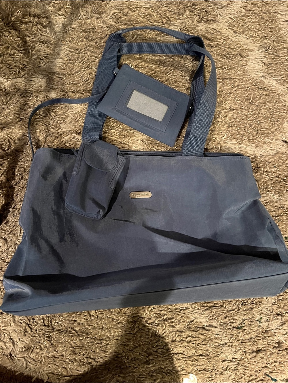 Baggallini travel tote with purse and extra case - new
